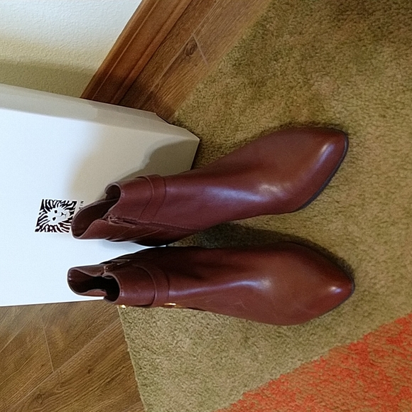 Anne Klein Genuine Leather Cognac Brown Booties 8.5 M - Picture 2 of 10